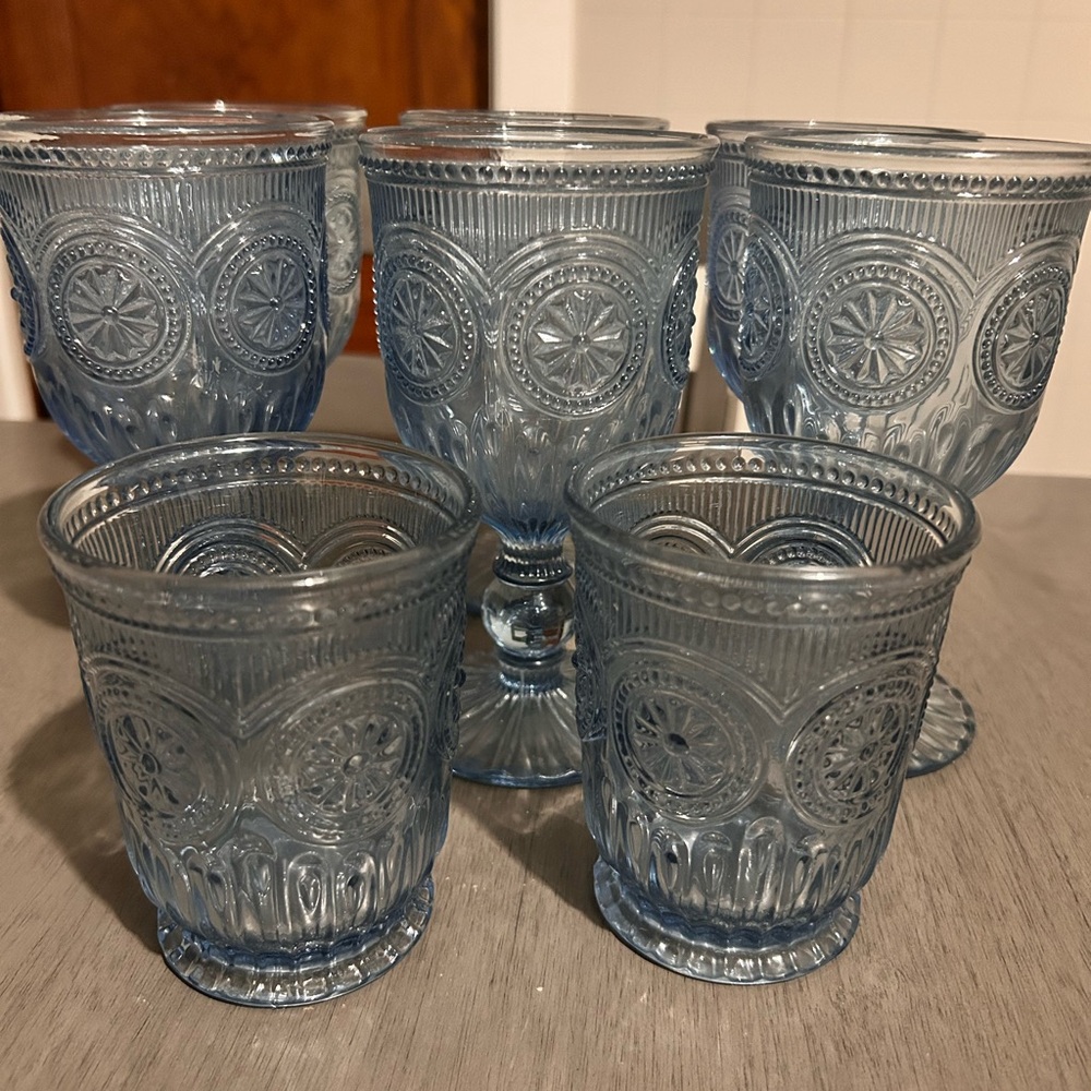 Elegant Blue Glass Goblet Set - Picture 7 of 7